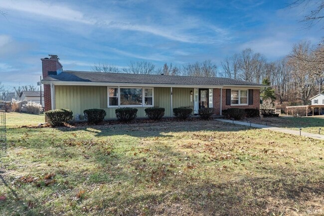 Photo - 1900 E Windsor Dr