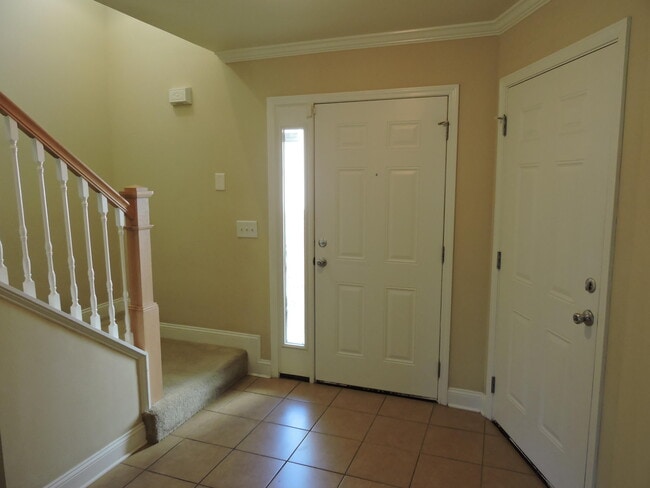 Photo - 738 Majestic Dr