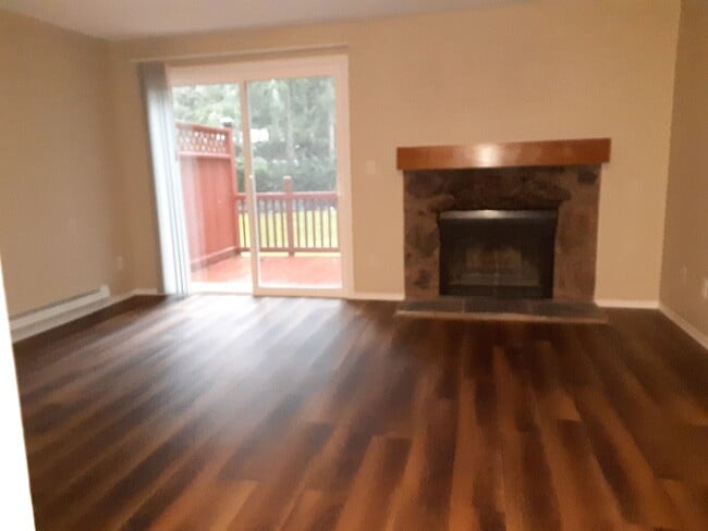 Photo - Stockard-9415 Unit C