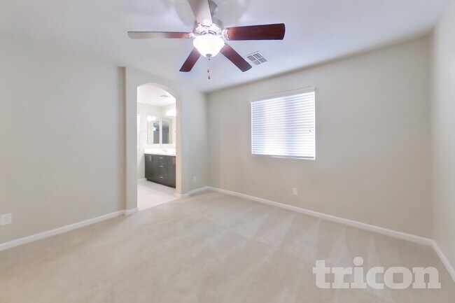 12550 W Hummingbird Terrace