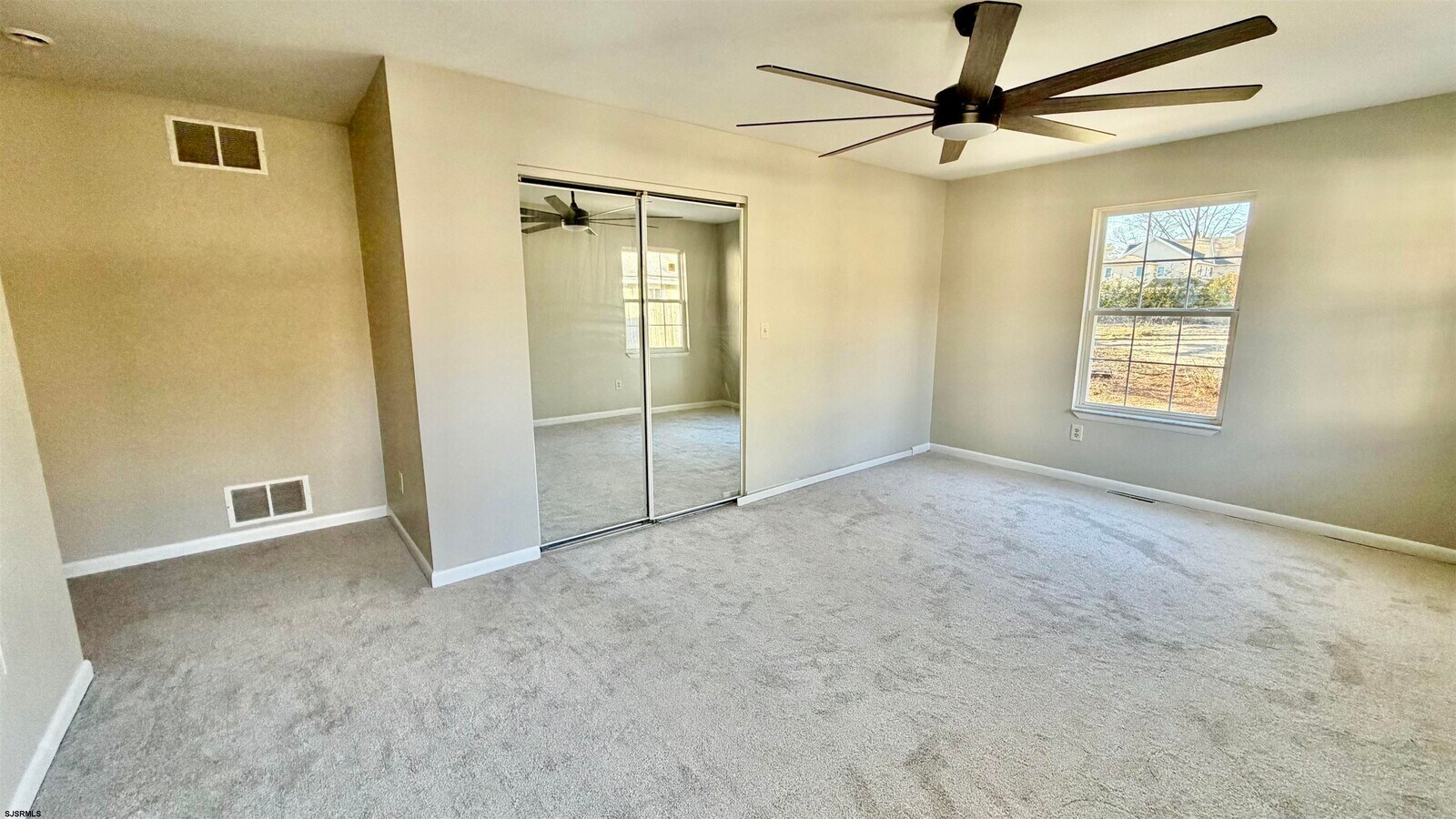 Photo - 921 Oak Grove Ave