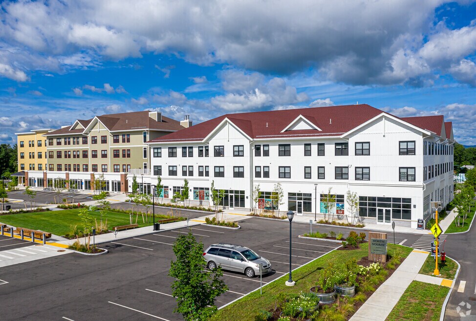 North Square Apartments at The Mill District