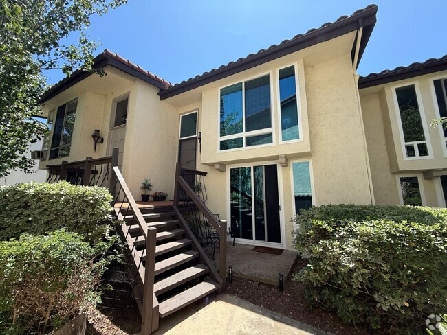 Building Photo - ??Spacious 2BR/2BA Condo for Rent in Tranq... Unit D
