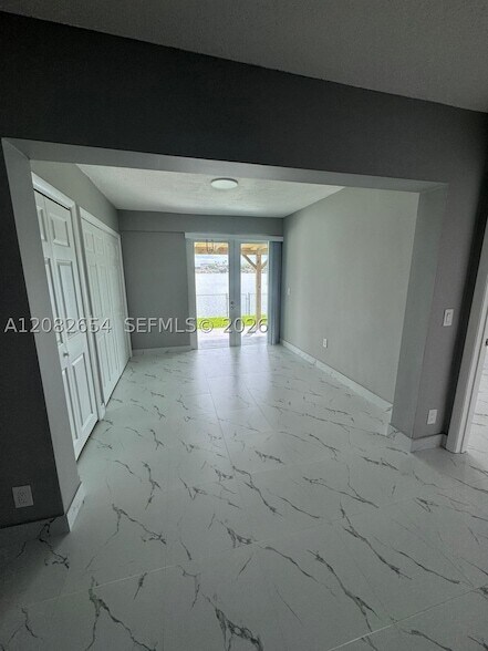 Photo - 2520 SW 55th St