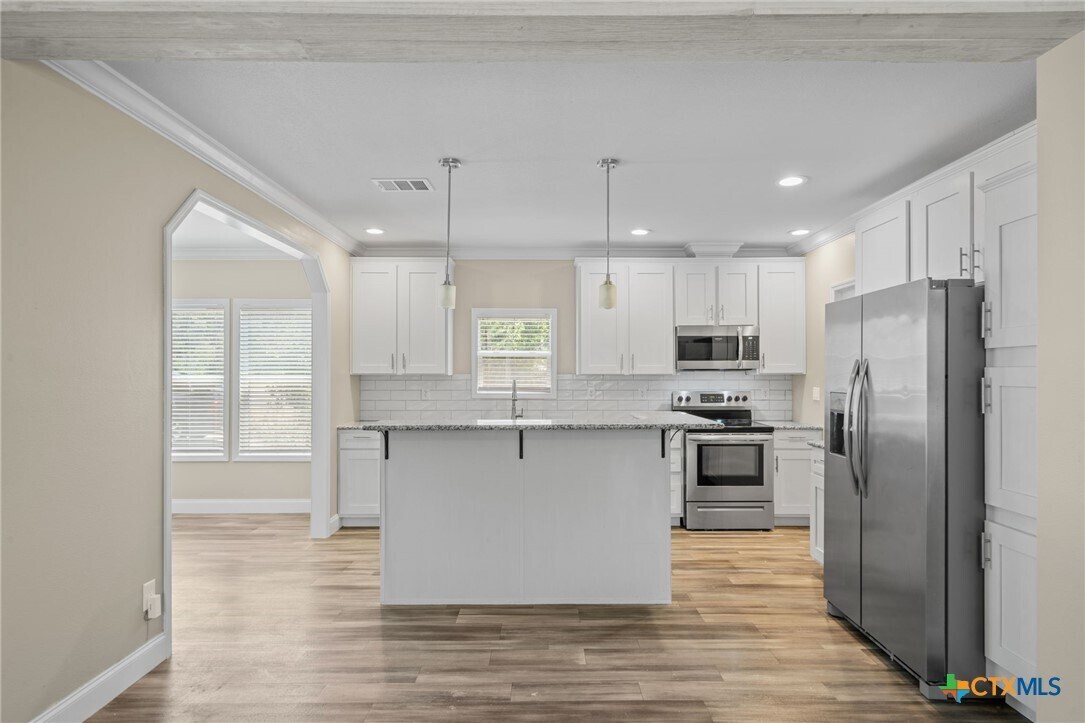 Photo - 711 La Cresta Dr