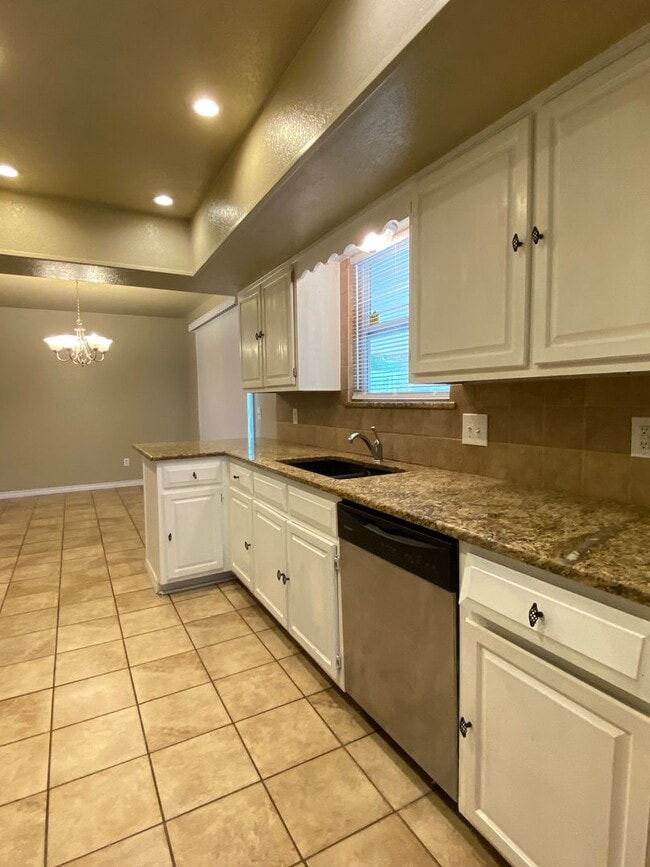 Photo - 3 Bedroom in Jenks School district!!