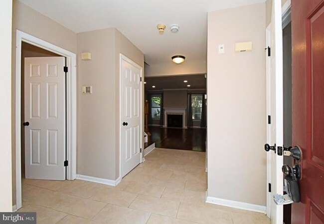 6 Kanon Ct