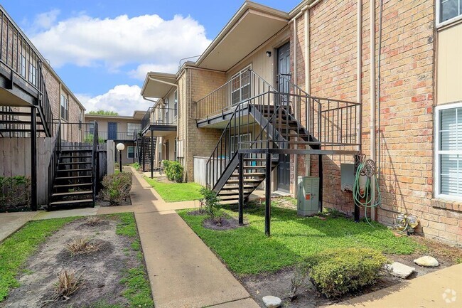 Building Photo - 5550 N Braeswood Blvd Unit 171 Rental