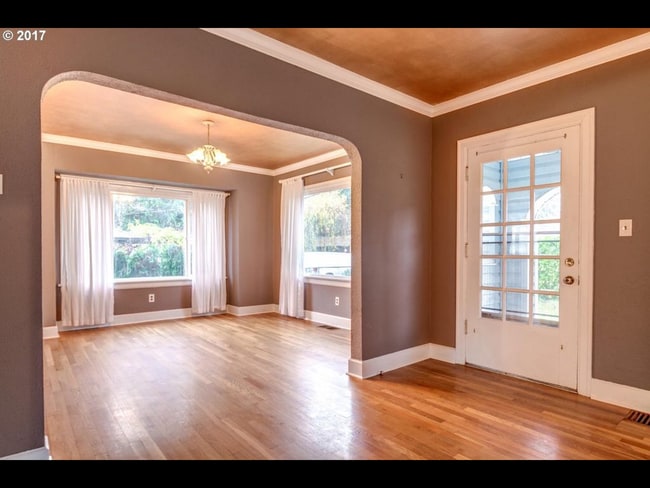 Encanto - 4709 NE 15th Ave