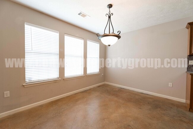 Photo - 965 Wineberry Rd