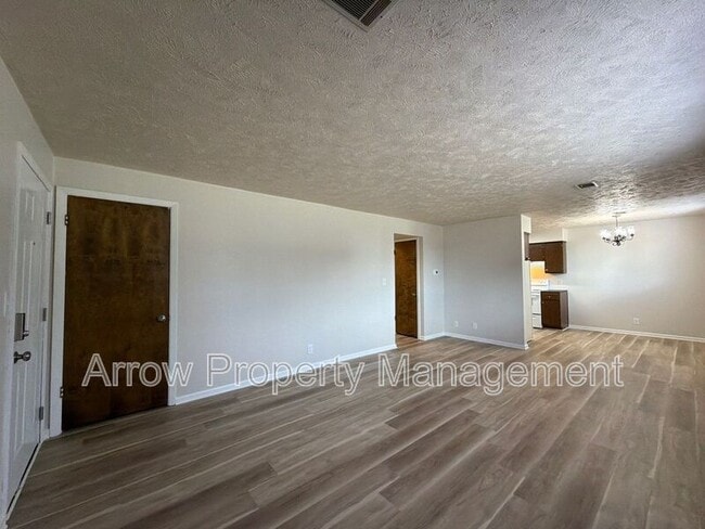 Photo - 601 N 4th St