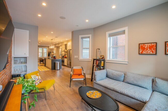 Photo - Lovely 3 BR/2.5 BA Apartment in Columbia H...