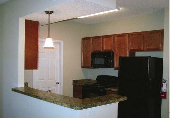 Woodlake Apartments