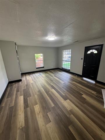 Photo - 205 W Bond St