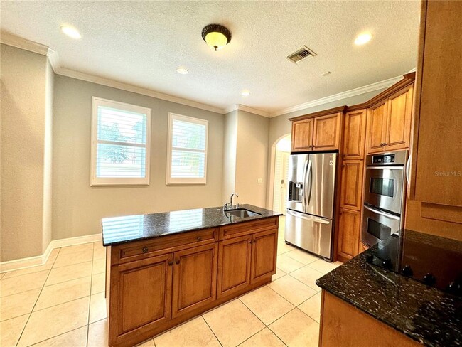 Photo - 601 Saxony Blvd