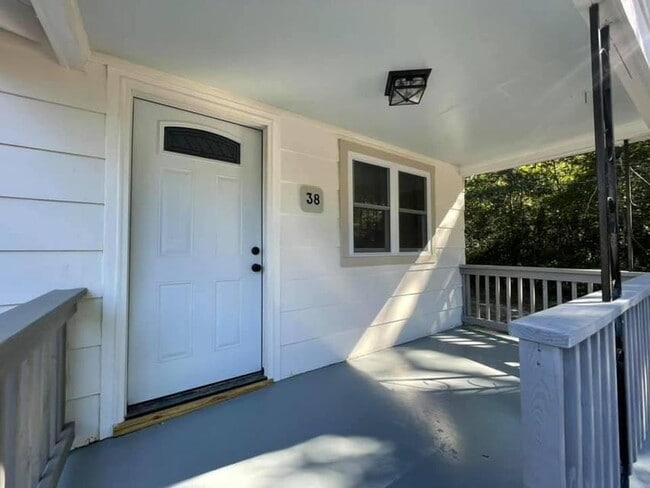 Photo - Florida Cottage with a Bonus Room ready for move in!