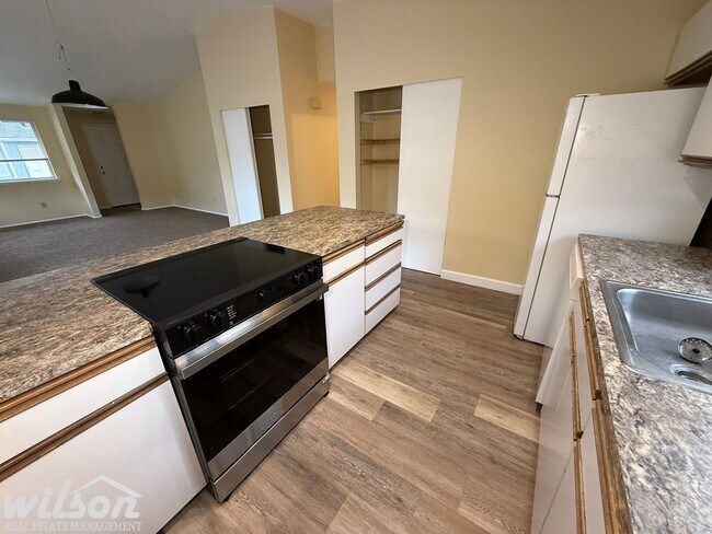 1007 S 17th Ave Unit B