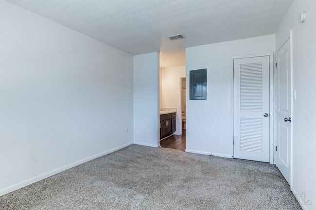 Elevate at 604 West