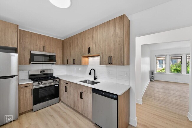 Photo - 6312 N Artesian Ave Unit 1W