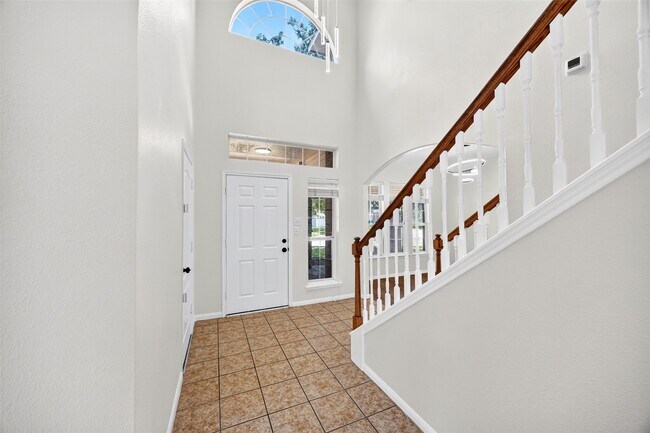 Photo - 19246 Hopeview Ct