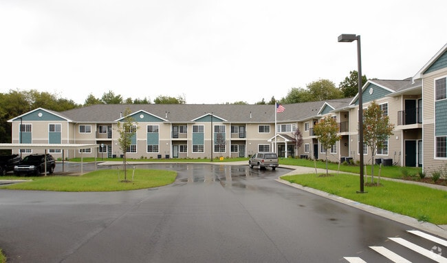 Hawk's Ridge Senior/Family Apartments