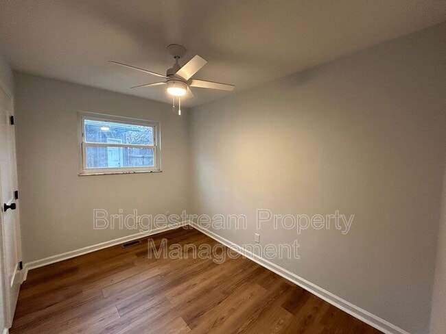 Photo - 1519 Woodley Rd