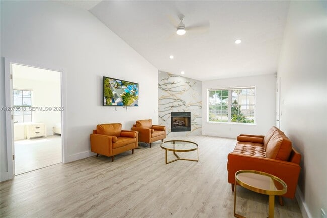 319 S Vestavia St Unit 0