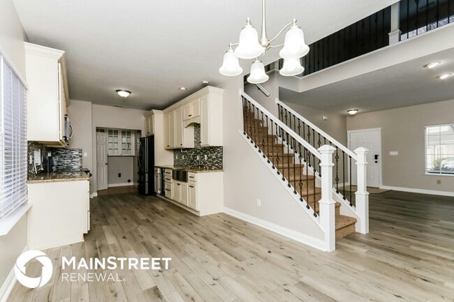 Photo - 540 Mountain Pine Dr