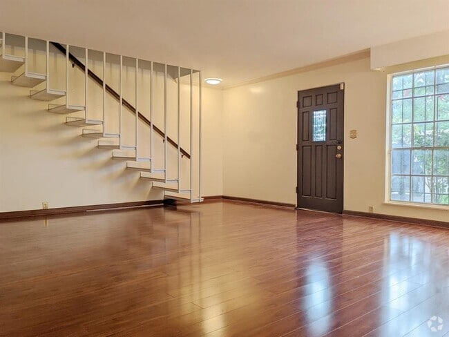Building Photo - 3108 Vossdale Rd Rental