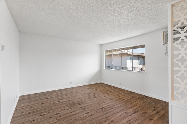 1221 B St, Yuba City, CA 95991
