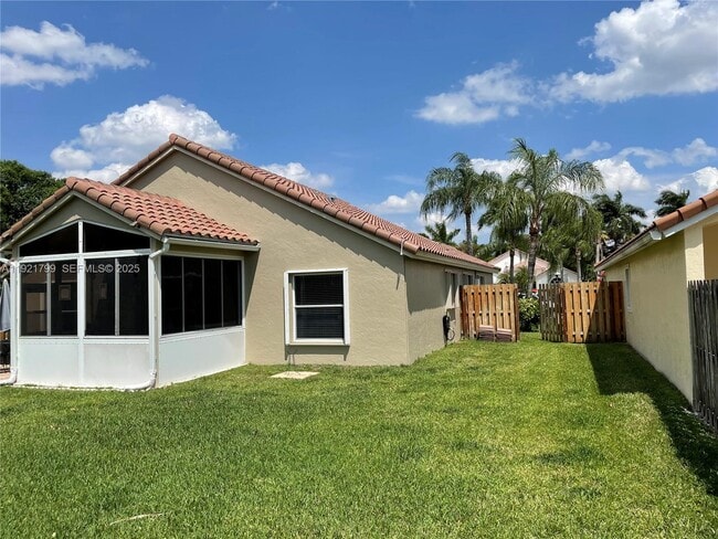 Photo - 1972 Oak Berry Cir