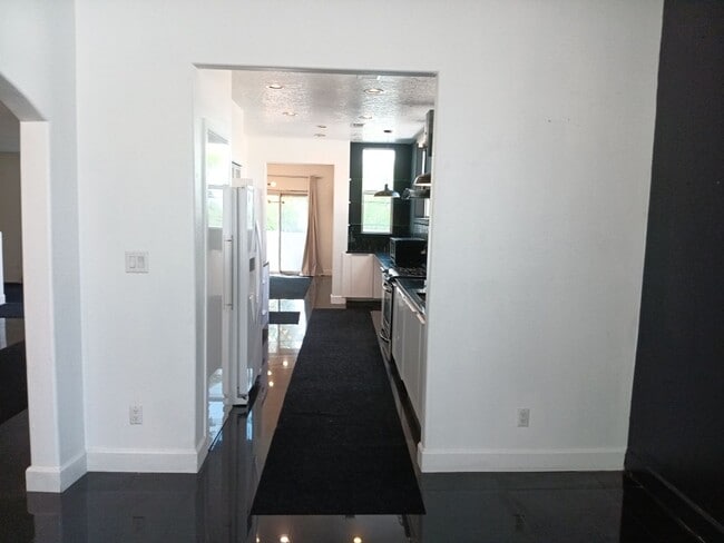 Photo - 3 Bedroom, 2.5 Bathroom Home! Schedule a Showing Soon!