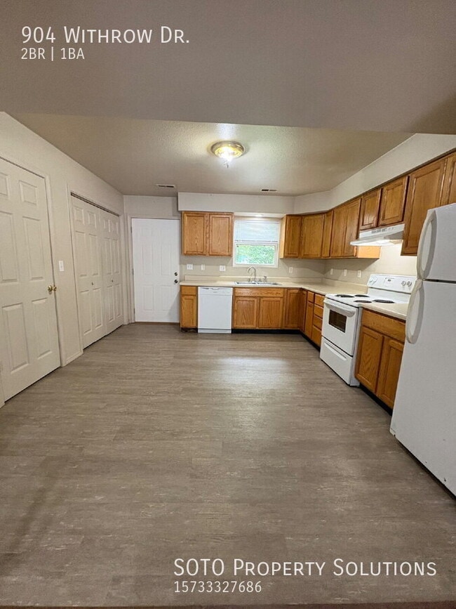 Photo - 904 Withrow Dr