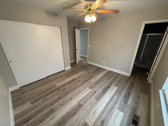 Photo - 271 Shellbark Dr