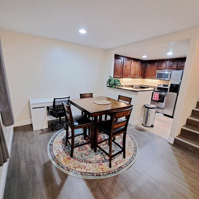 3957 Nobel Dr Unit 218