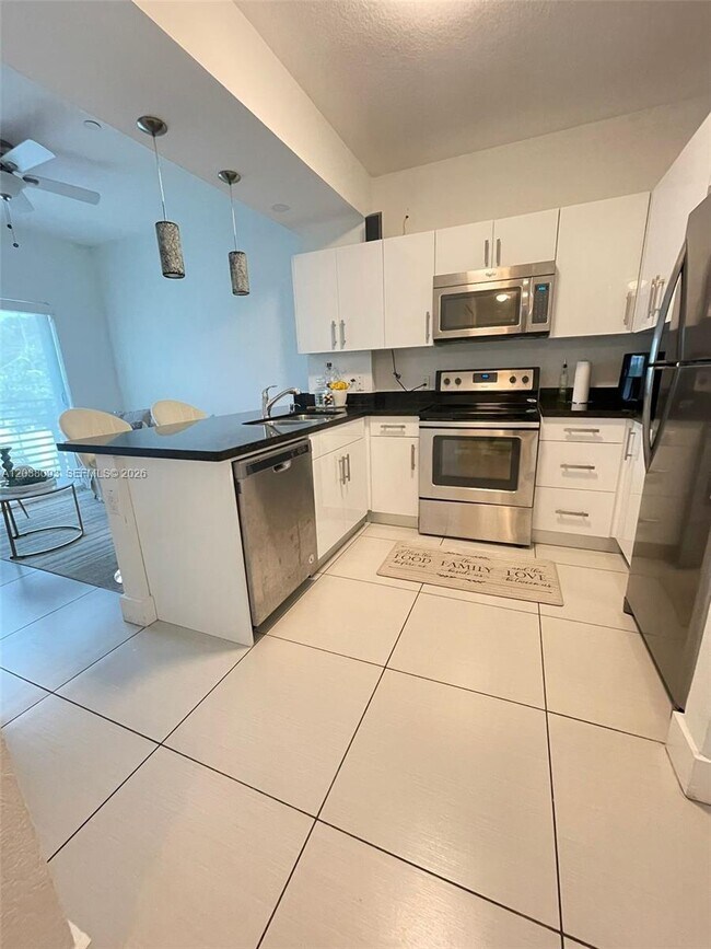106 SE 9th Ct Unidad 201
