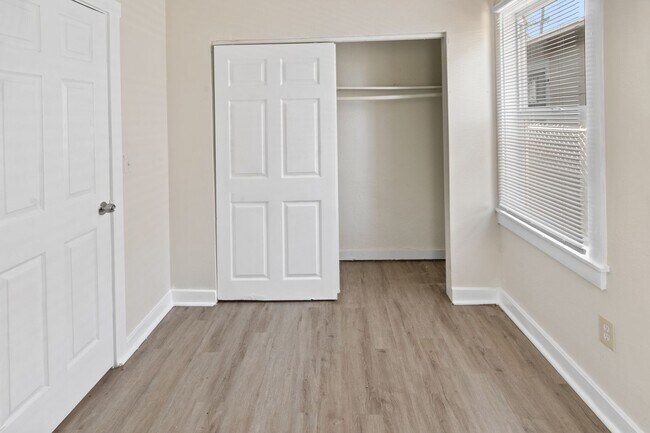 Photo - Great 4 Bedroom 2 Bath House