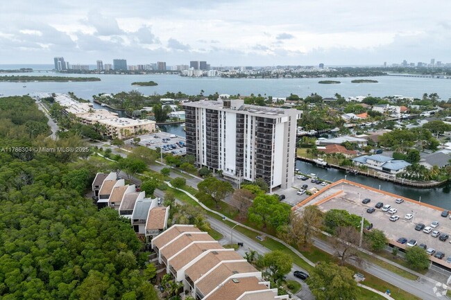 Photo - 2500 NE 135th St Condo Unit C902