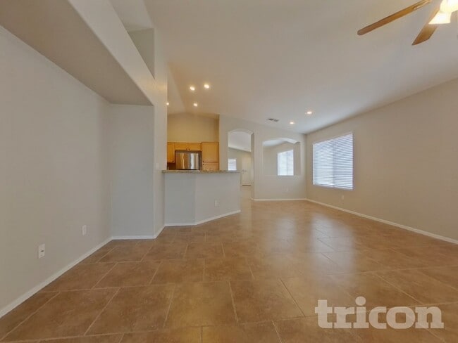 Photo - 2030 N 108th Dr