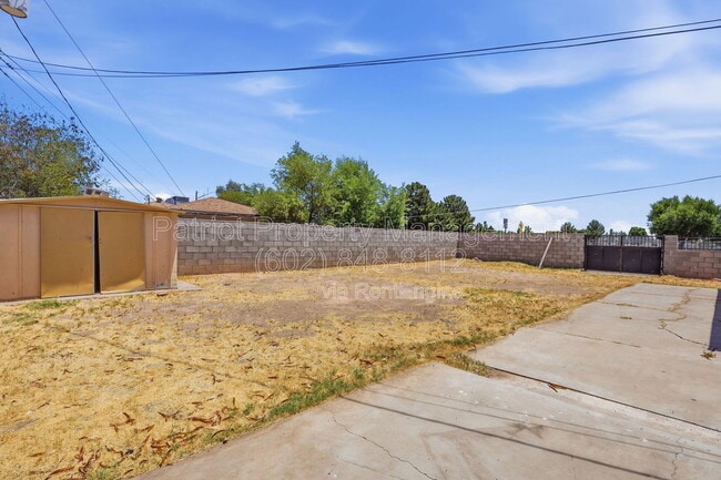 6701 N 33rd Ave