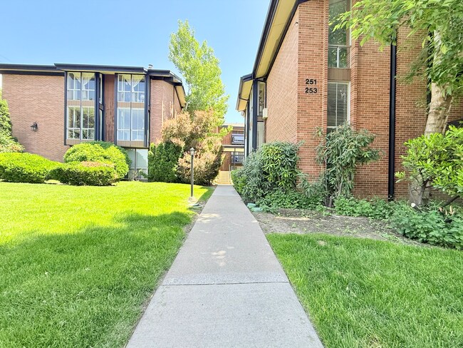 Beautiful One-Bedroom Home near the Heart ... - Beautiful One-Bedroom Home near the Heart ...