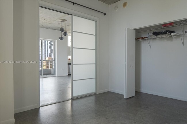 Photo - 133 NE 2nd Ave Unidad 1202