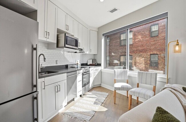 Photo - 2550 17th St NW Unit 305