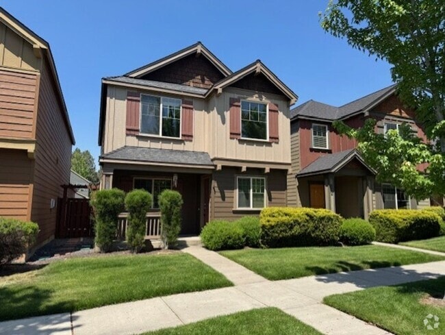 Building Photo - MOVE IN SPECIAL $500 OFF FIRST MONTH RENT ... Rental