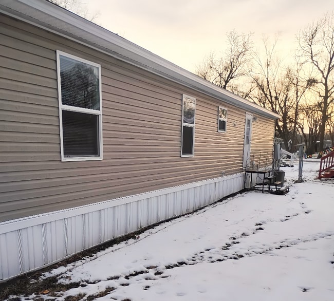 Photo - 161 Rainbow Dr