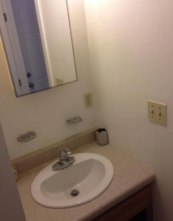 Photo - 105 A Williams St