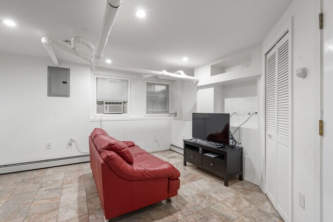 Photo - 407A Broadway Unit B