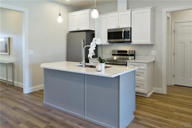 20 Blue Heron Wy