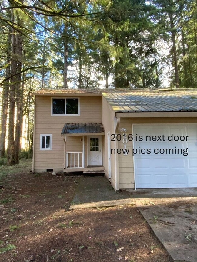 Building Photo - West Olympia 2bdr 1.5bath Townhome w/ garage & parking