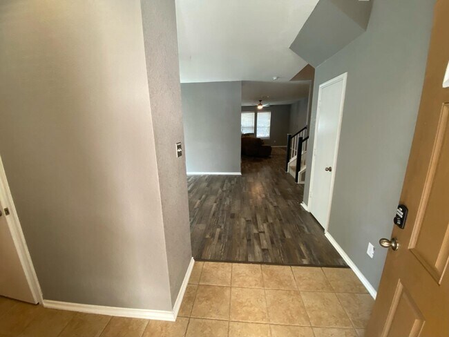 Photo - 7919 Martinelli